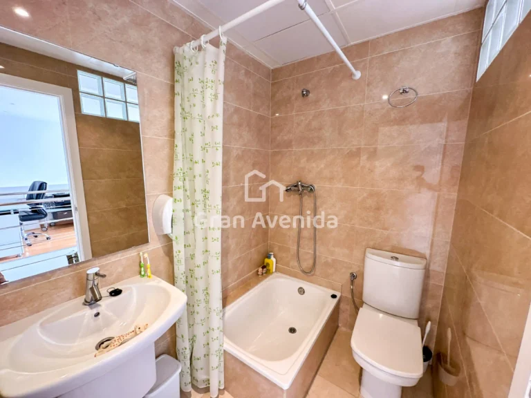 Chalet de 217 m², Gallipont · La Pobla de Vallbona, foto 29 de 30