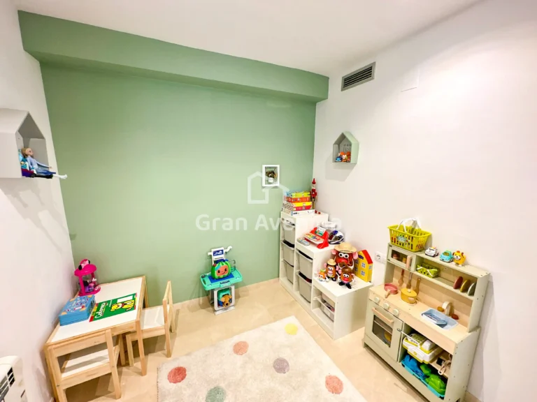 Chalet de 217 m², Gallipont · La Pobla de Vallbona, foto 22 de 30