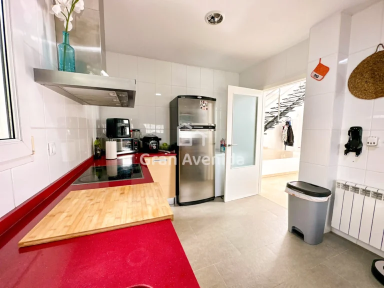 Chalet de 217 m², Gallipont · La Pobla de Vallbona, foto 11 de 30