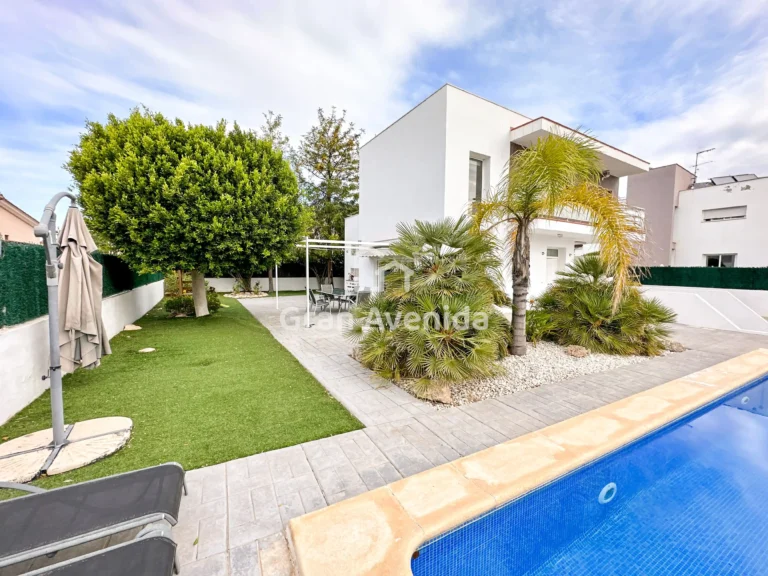 Chalet de 217 m², Gallipont · La Pobla de Vallbona, foto 3 de 30