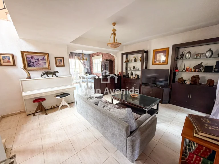 Chalet de 206 m², Les Taules · L'Eliana, foto 9 de 24