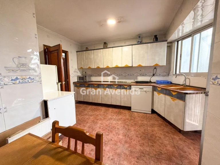 134 m² Ground-floor flat, The centre · San Antonio de Benagéber, photo 11 of 25
