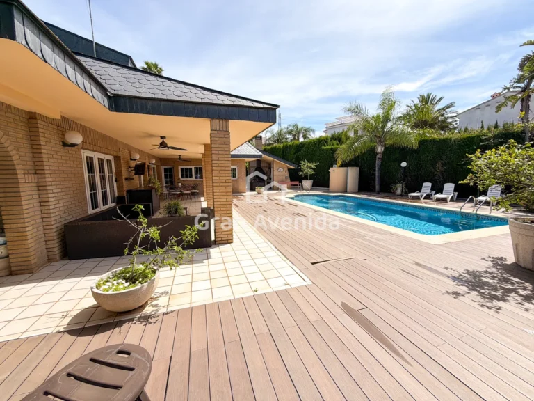Chalet de 410 m², Entrepinos · L'Eliana, foto 5 de 31