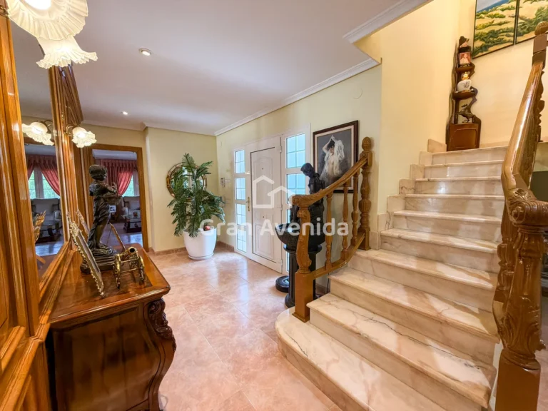 Chalet de 410 m², Entrepinos · L'Eliana, foto 11 de 31