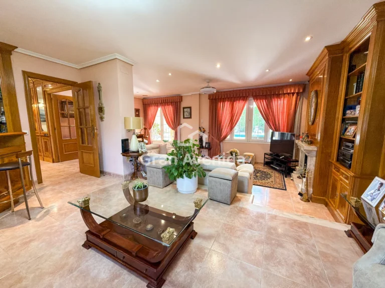 Chalet de 410 m², Entrepinos · L'Eliana, foto 13 de 31