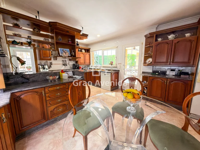Chalet de 410 m², Entrepinos · L'Eliana, foto 16 de 31