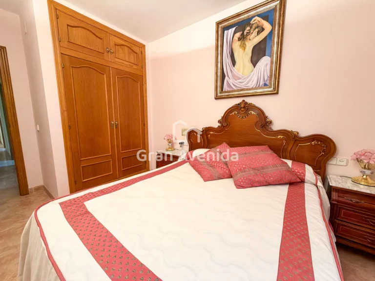 Chalet de 410 m², Entrepinos · L'Eliana, foto 25 de 31