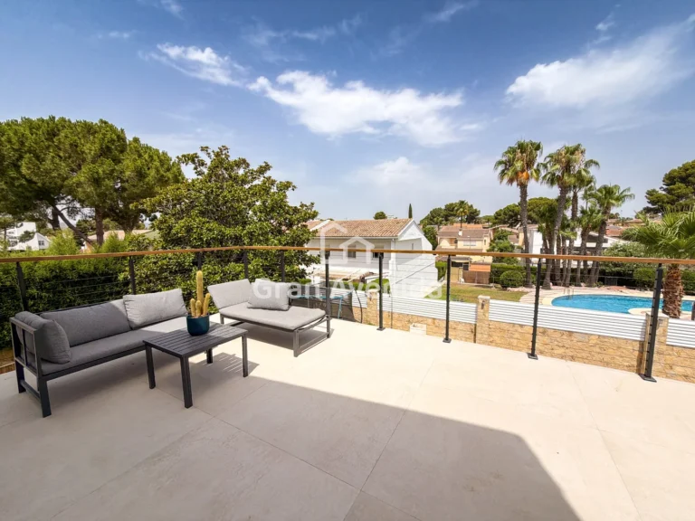 Chalet de 322 m², Entrepinos · L'Eliana, foto 3 de 26