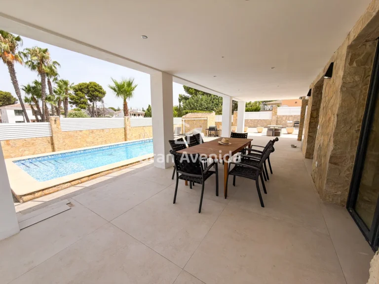 Chalet de 322 m², Entrepinos · L'Eliana, foto 4 de 26