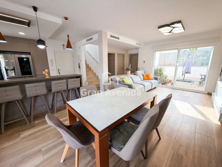 Chalet pareado de 188 m², Maravisa · La Pobla de Vallbona, foto 5 de 28