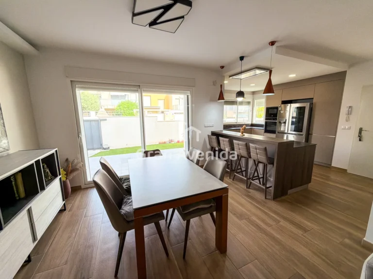 Chalet pareado de 188 m², Maravisa · La Pobla de Vallbona, foto 7 de 28