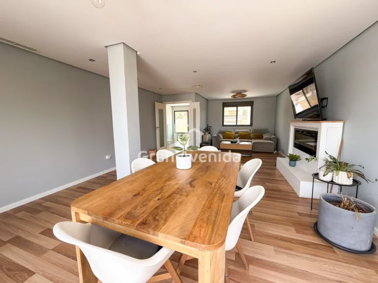 Chalet de 322 m², Entrepinos · L'Eliana, foto 8 de 26