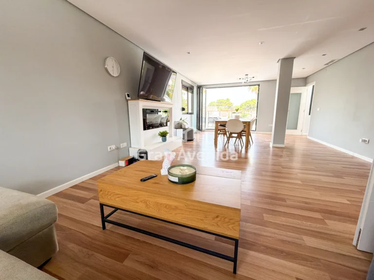 Chalet de 322 m², Entrepinos · L'Eliana, foto 9 de 26