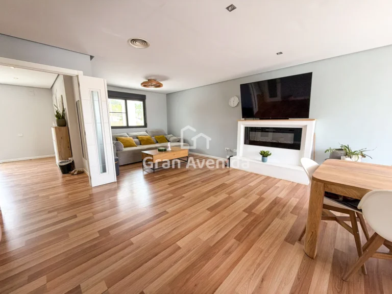 Chalet de 322 m², Entrepinos · L'Eliana, foto 11 de 26