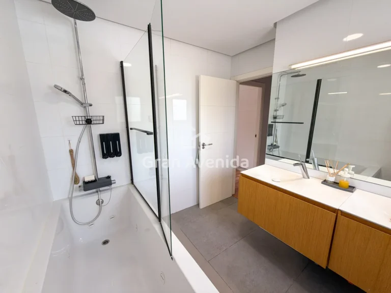 Chalet de 322 m², Entrepinos · L'Eliana, foto 19 de 26