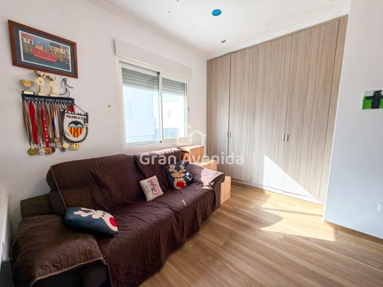 Chalet pareado de 188 m², Maravisa · La Pobla de Vallbona, foto 19 de 28
