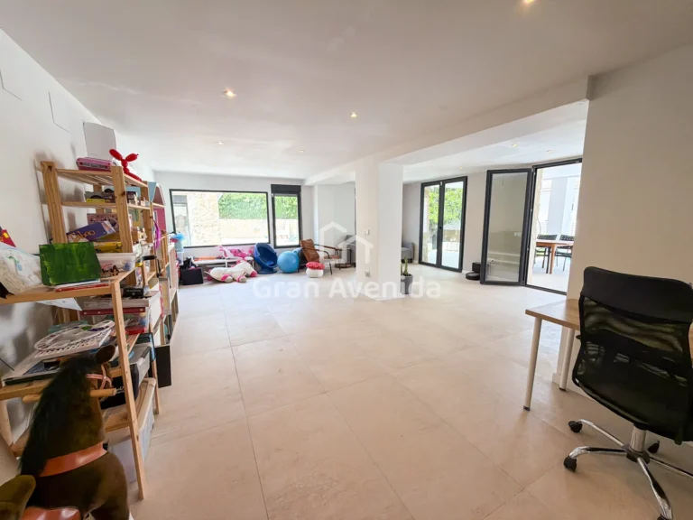 Chalet de 322 m², Entrepinos · L'Eliana, foto 21 de 26