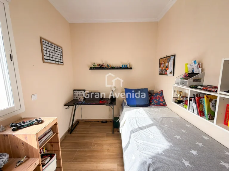 Chalet pareado de 188 m², Maravisa · La Pobla de Vallbona, foto 21 de 28