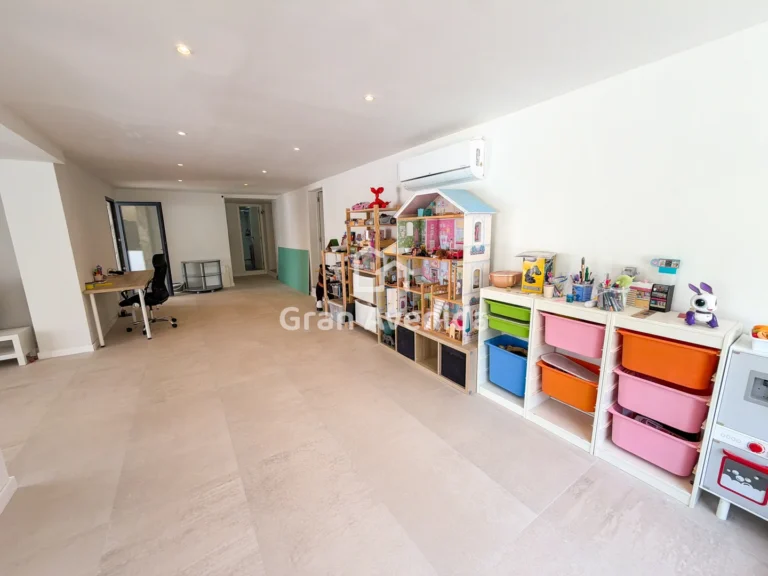 Chalet de 322 m², Entrepinos · L'Eliana, foto 23 de 26