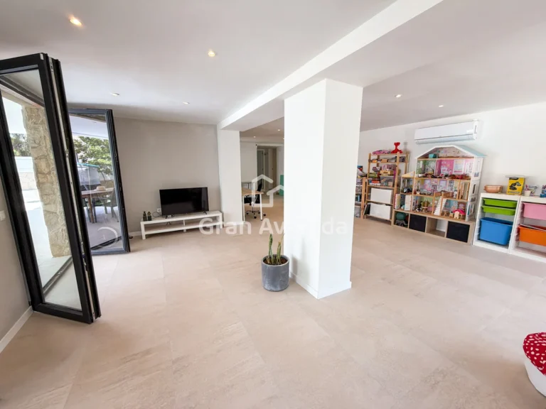 Chalet de 322 m², Entrepinos · L'Eliana, foto 24 de 26