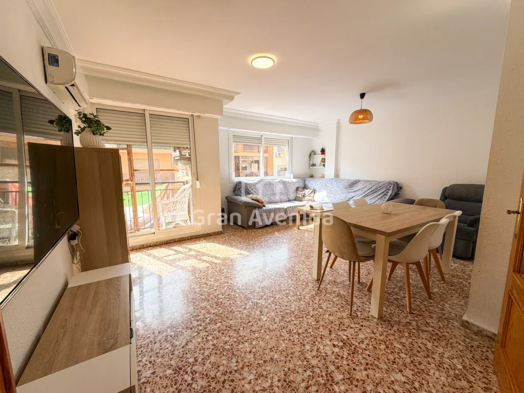 Piso 242.000 €