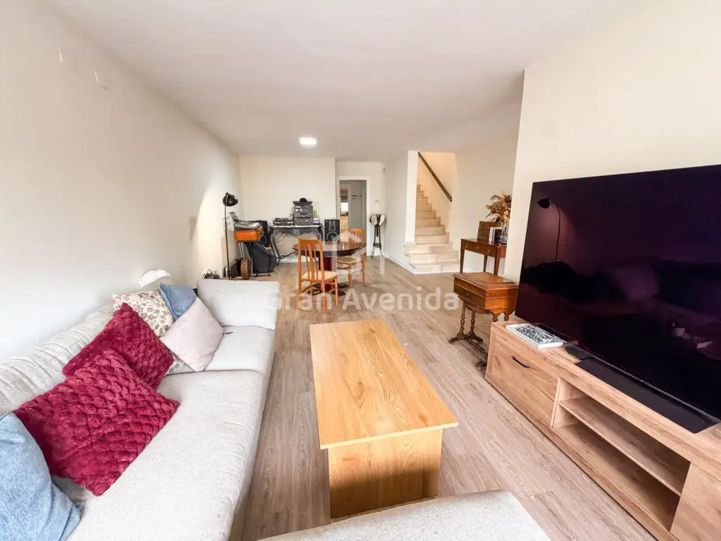 Adosado en Casetes 495.000 €