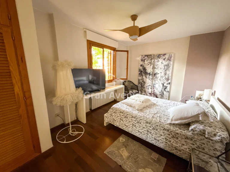 Chalet en Montealcedo de 203 m², L'Eliana, foto 16 de 41
