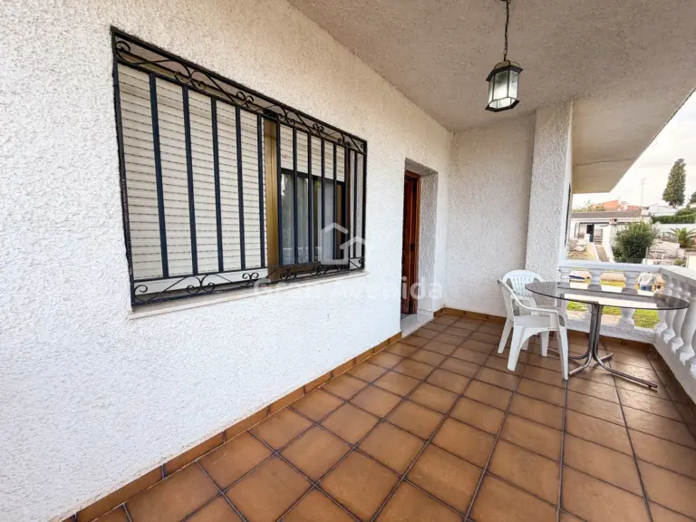 Chalet de 210 m², Entrepinos · La Eliana, foto 5 de 26