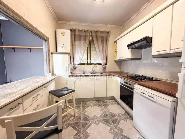 Chalet de 210 m², Entrepinos · La Eliana, foto 10 de 26